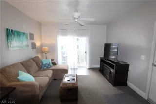 Photo #6: 2237911 Listing