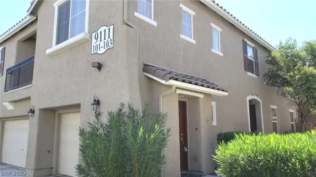 MLS: 2237913 Condo For Sale