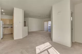 Photo #2: 2237918 Listing