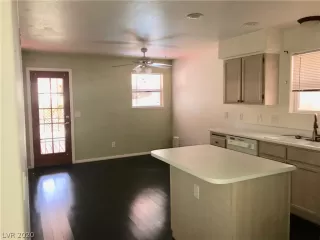 Photo #6: 2237996 Listing 