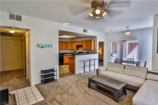Photo #5: 2238008 Listing 