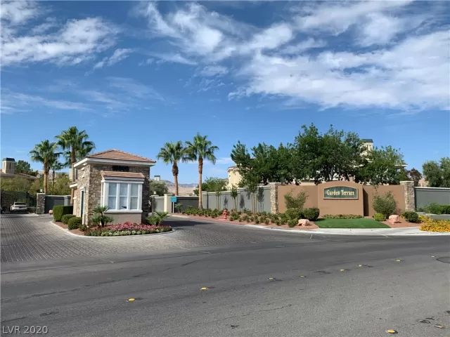 MLS: 2238016 Condo For Sale