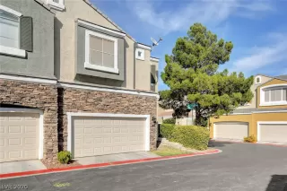 Photo #2: 2238024 Listing 