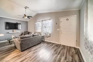 Photo #1: 2238035 Listing 