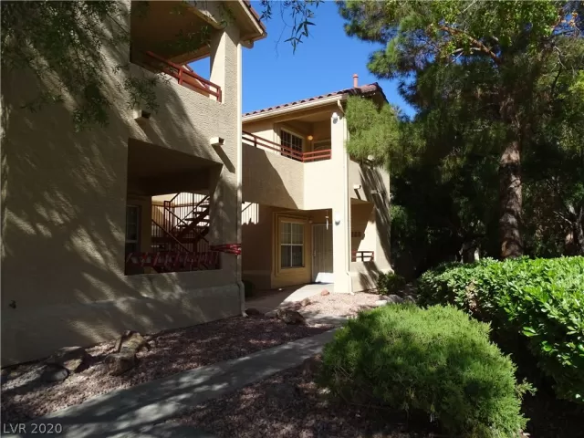 MLS: 2238102 Condo For Sale