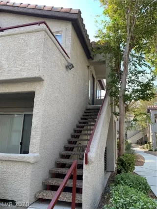 Photo #2: 2238157 Listing 