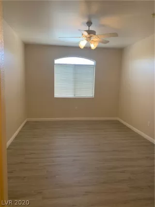 Photo #4: 2238161 Listing