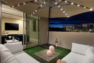 Photo #2: 2238163 Listing