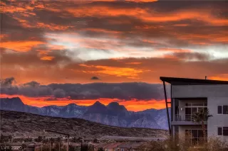 Photo #3: 2238163 Listing