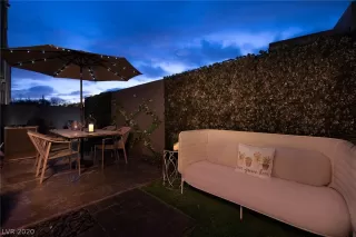 Photo #4: 2238163 Listing