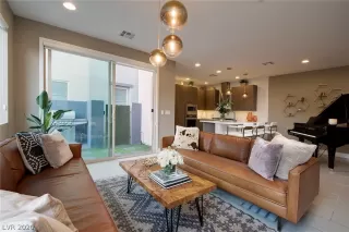 Photo #6: 2238163 Listing