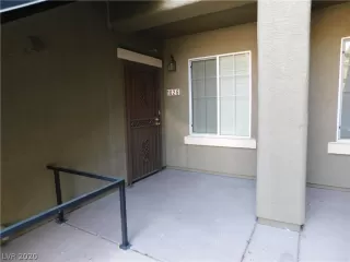 Photo #2: 2238169 Listing