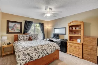 Photo #3: 2238178 Listing