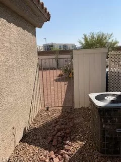 Photo #2: 2238205 Listing