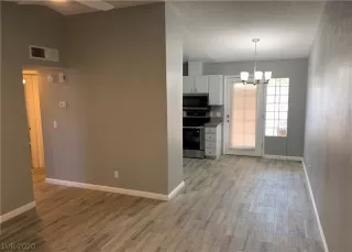 Photo #2: 2238259 Listing