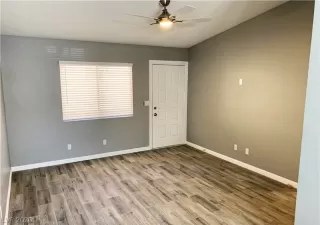 Photo #3: 2238259 Listing