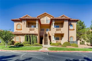 Photo #1: 2238260 Listing