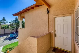 Photo #2: 2238260 Listing