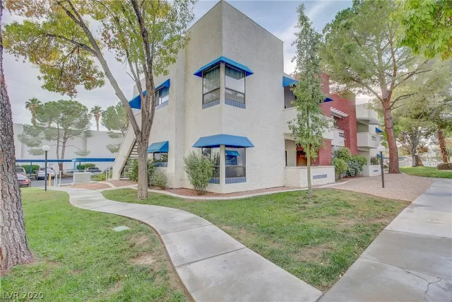 MLS: 2238278 Condo For Sale