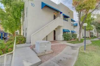 Photo #2: 2238278 Listing