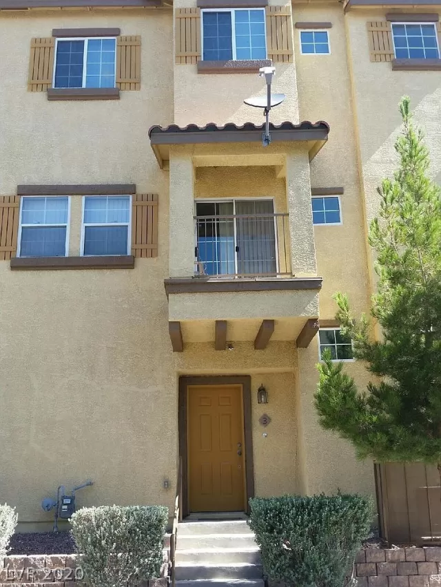 MLS: 2238285 Condo For Sale