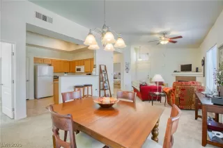 Photo #3: 2238307 Listing