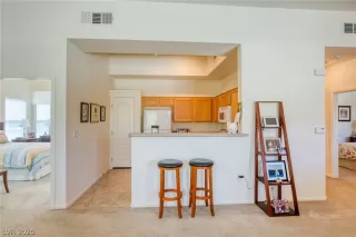 Photo #4: 2238307 Listing