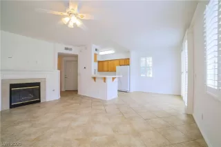 Photo #5: 2238311 Listing 