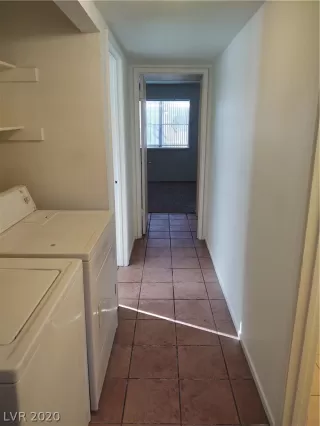 Photo #4: 2238332 Listing 