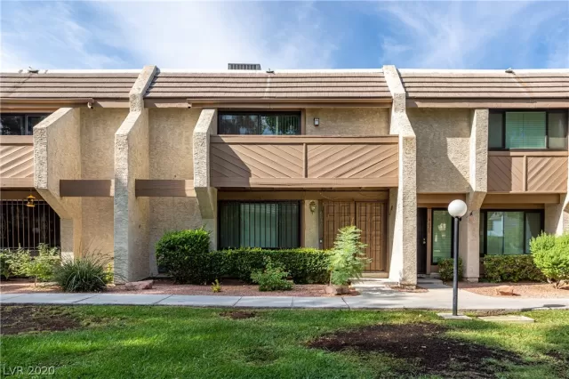 MLS: 2238336 Condo For Sale