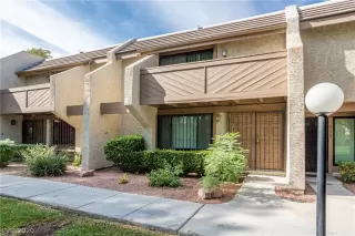 Photo #1: 2238336 Listing