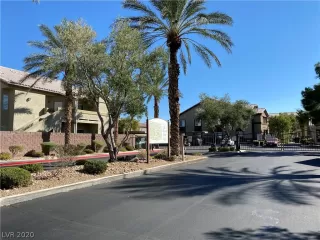 Photo #1: 2238352 Listing