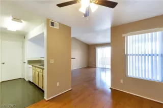 Photo #5: 2238359 Listing 