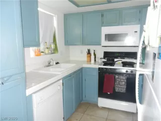 Photo #5: 2238364 Listing