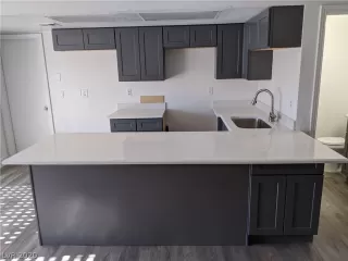 Photo #2: 2238372 Listing