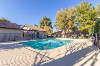Photo #4: 2238377 Listing 