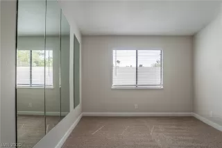 Photo #4: 2238392 Listing 
