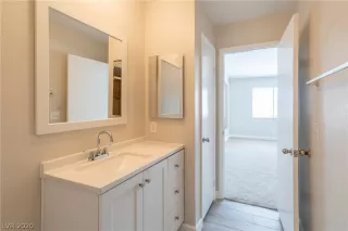 Photo #6: 2238392 Listing 