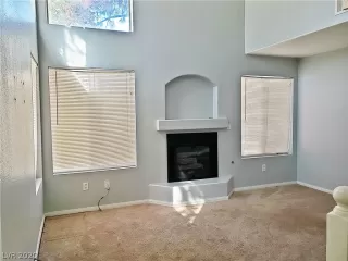 Photo #3: 2238395 Listing