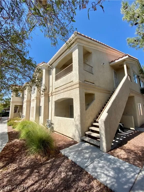 MLS: 2238413 Condo For Sale