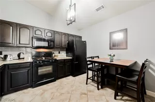 Photo #6: 2238425 Listing 