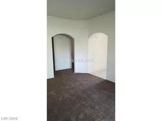 Photo #6: 2238440 Listing 