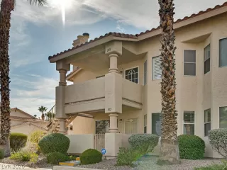 Photo #1: 2238443 Listing 