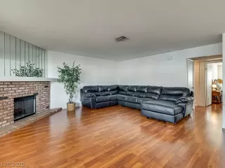 Photo #3: 2238443 Listing 