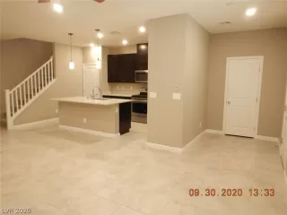 Photo #3: 2238446 Listing 