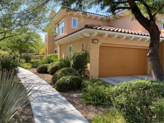 MLS: 2238486 Condo For Sale