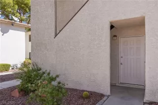 Photo #1: 2238488 Listing 