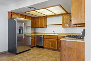 Photo #3: 2238488 Listing 