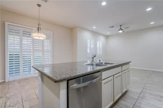 Photo #4: 2238513 Listing 