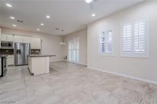 Photo #5: 2238513 Listing 